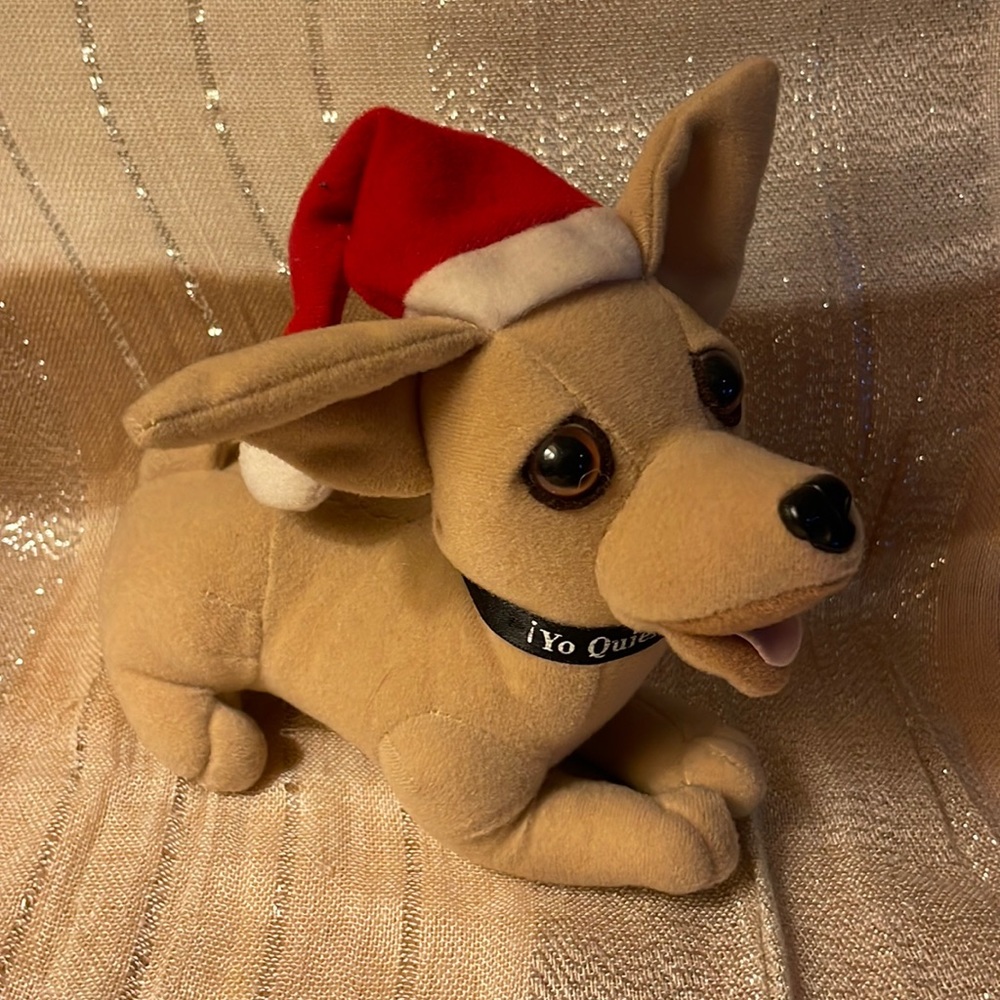 Taco Bell- chihuahua with Santa hat